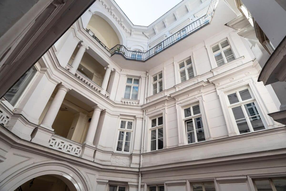New Spacious Apartment At Superb Location Budapest Exterior foto